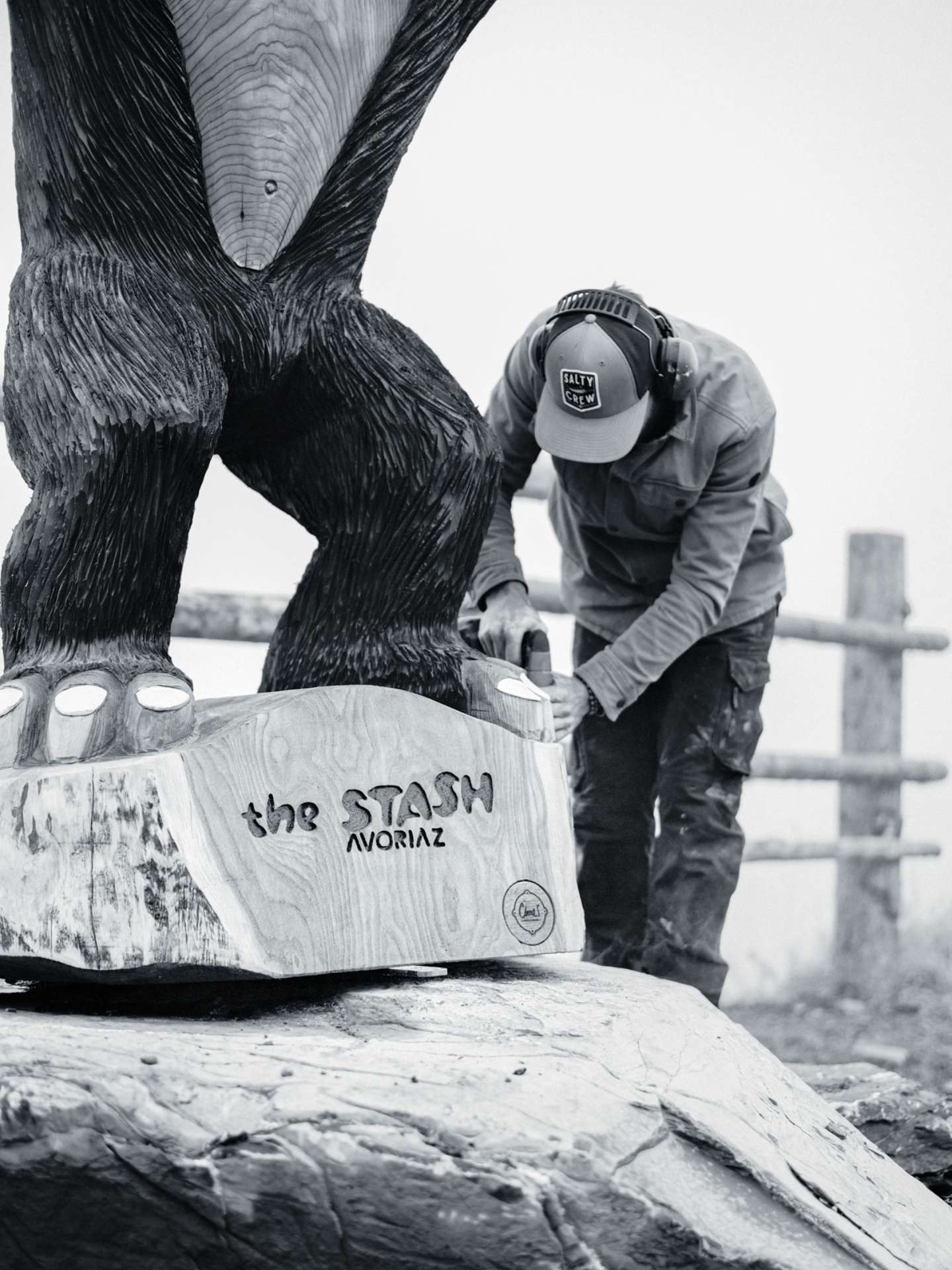 Sculpture Bois Gorille Snowzone Avoriaz - Photo de @nikooo_r